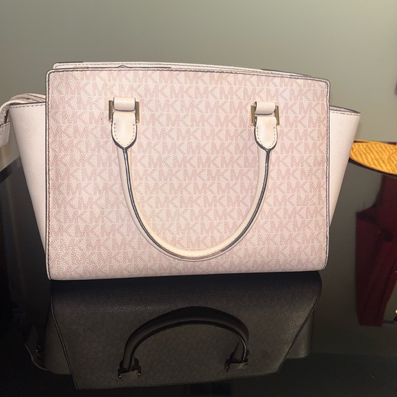Michael Kors Hand bag Pink - Picture 3 of 9